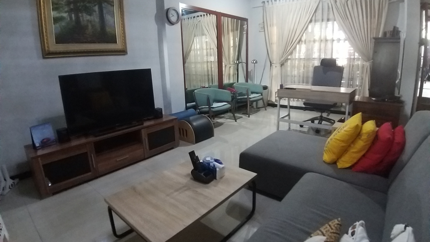 Rumah Full Furnished , Ciumbuleuit atas dekat Hotel Padma