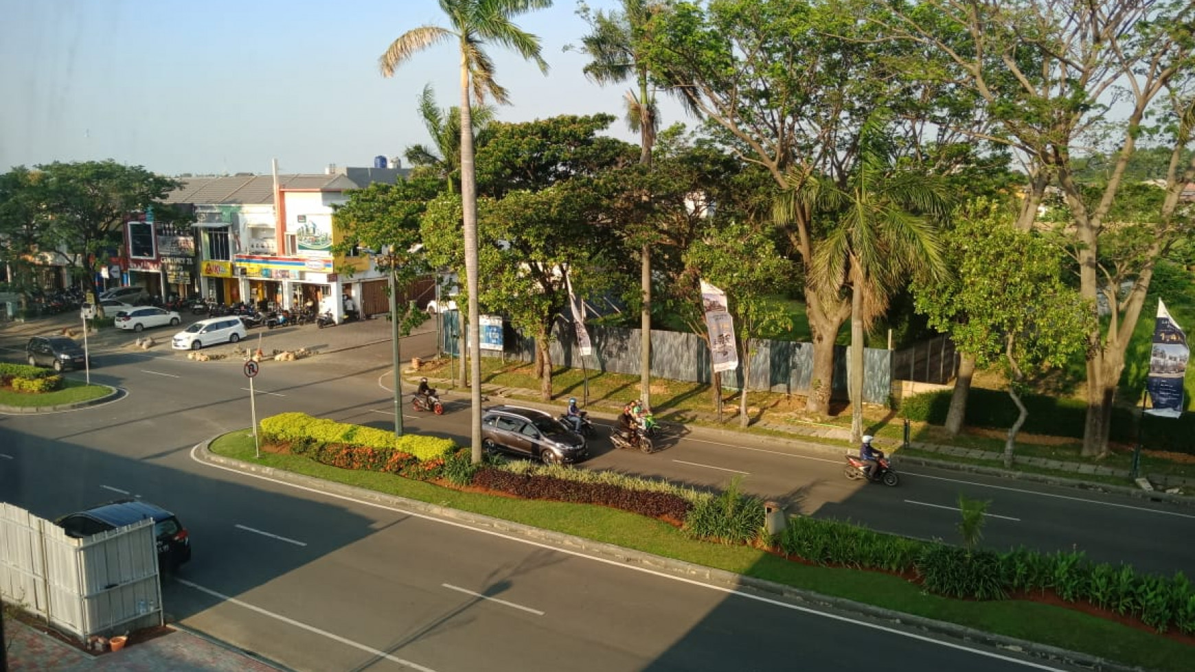 Ruko Modern gaya Perancis Cluster Maison De Wisteria Cakung Tersedia KPR bisa dibantu