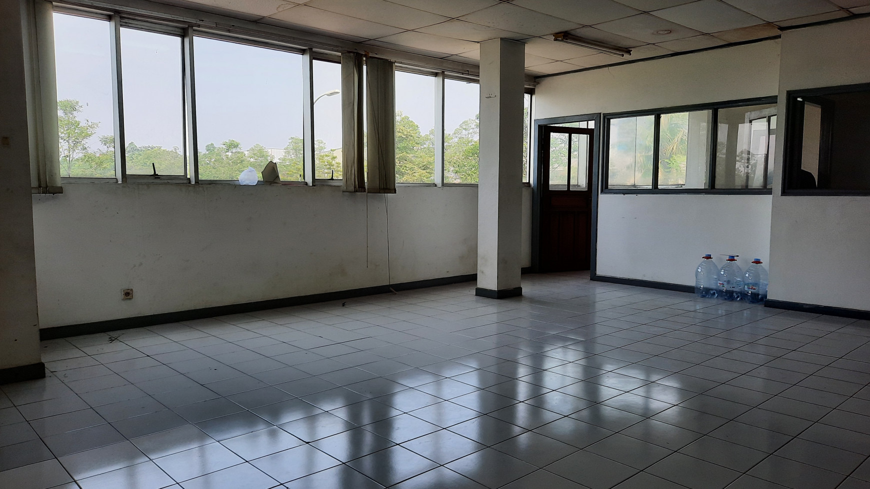 DISEWA GUDANG DAN KANTOR DI JABABEKA II (DUA)