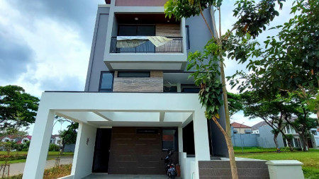 Dijual Rumah Baru Citraland Crystal Golf - Modern Split Level 2,5 Lantai - Siap Huni