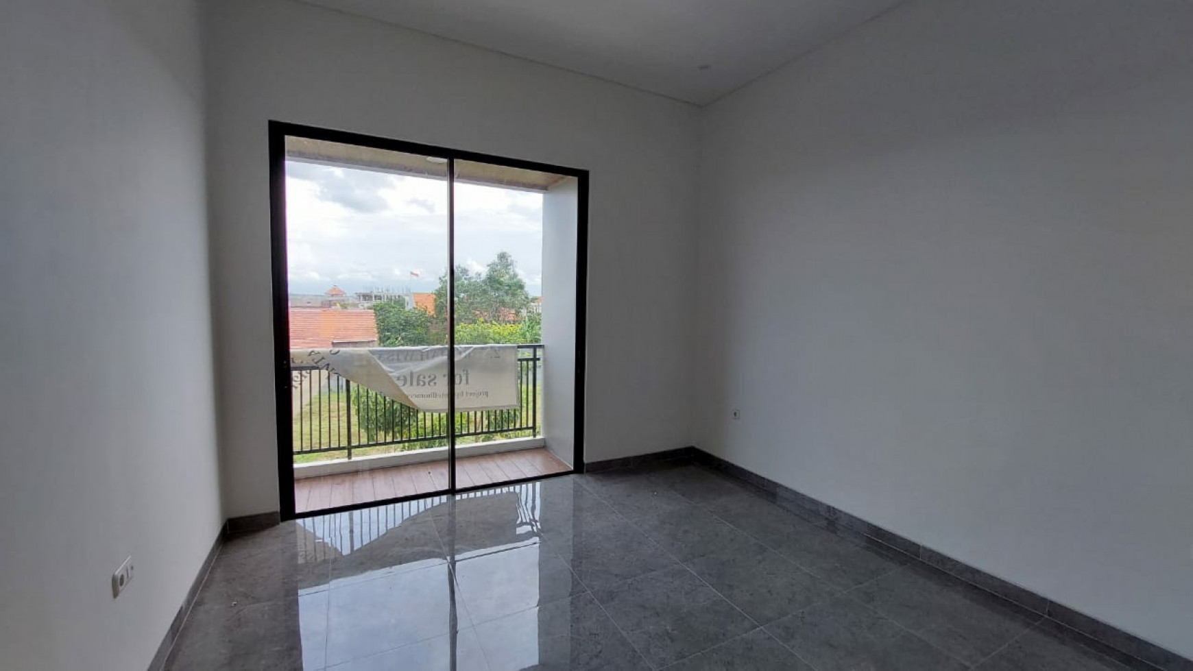 Dijual Rumah Baru Citraland Crystal Golf - Modern Split Level 2,5 Lantai - Siap Huni