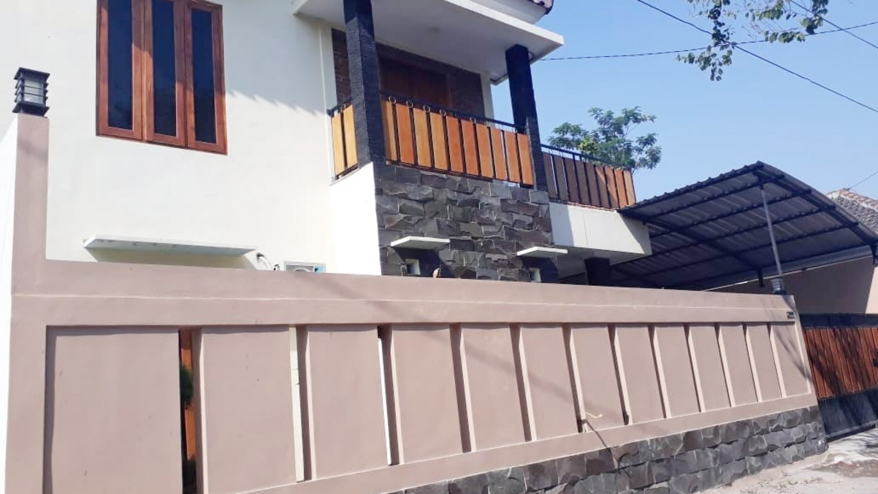 RUMAH DI UTARA JOGJA BAY, ASRI, NYAMAN DAN DEKAT DENGAN PUSAT KOTA JOGJA 