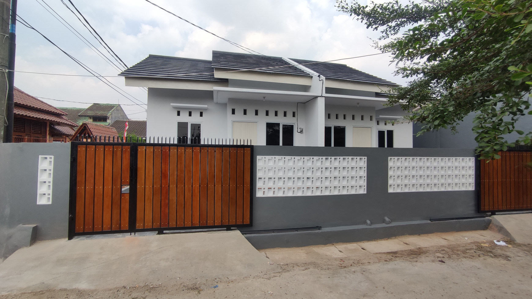 Rumah Brand New Baru 100% Sisa 1 Unit