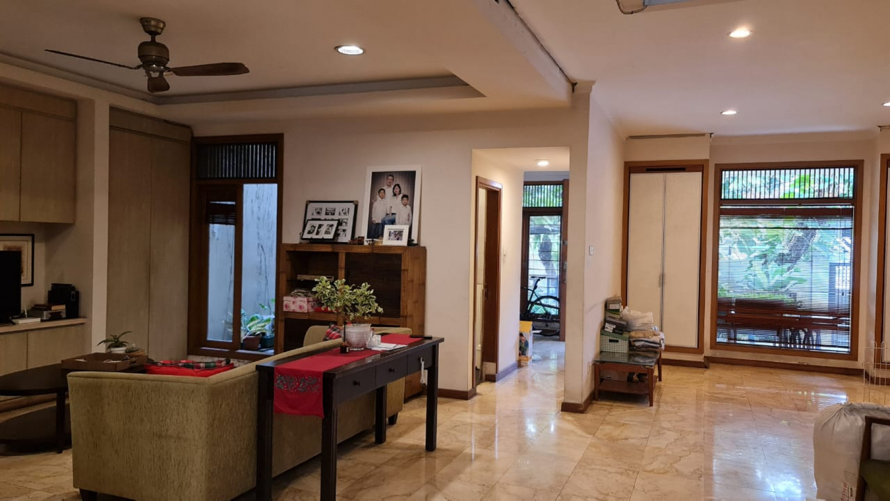 Dijual Rumah 2 lantai di Pondok Indah 