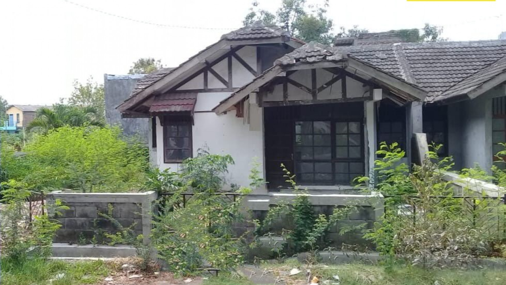 Dijual Rumah Hitung Tanah SHM di Tengger Kandangan, Surabaya