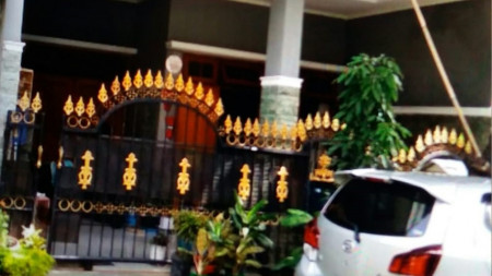 Dijual Rumah 2 lantai di Semolowaru Indah, Surabaya