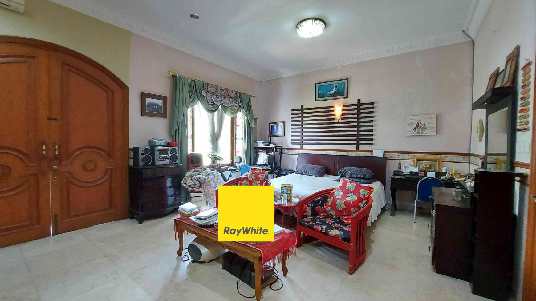 RUMAH DI KOMPLEKS BUKIT MAS, REMPOA, JAKARTA SELATAN, DEKAT PONDOK INDAH, LINGKUNGAN TENANG