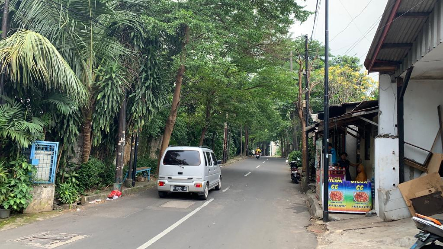 TANAH DIJUAL JALAN SIMPRUG JAKARTA SELATAN