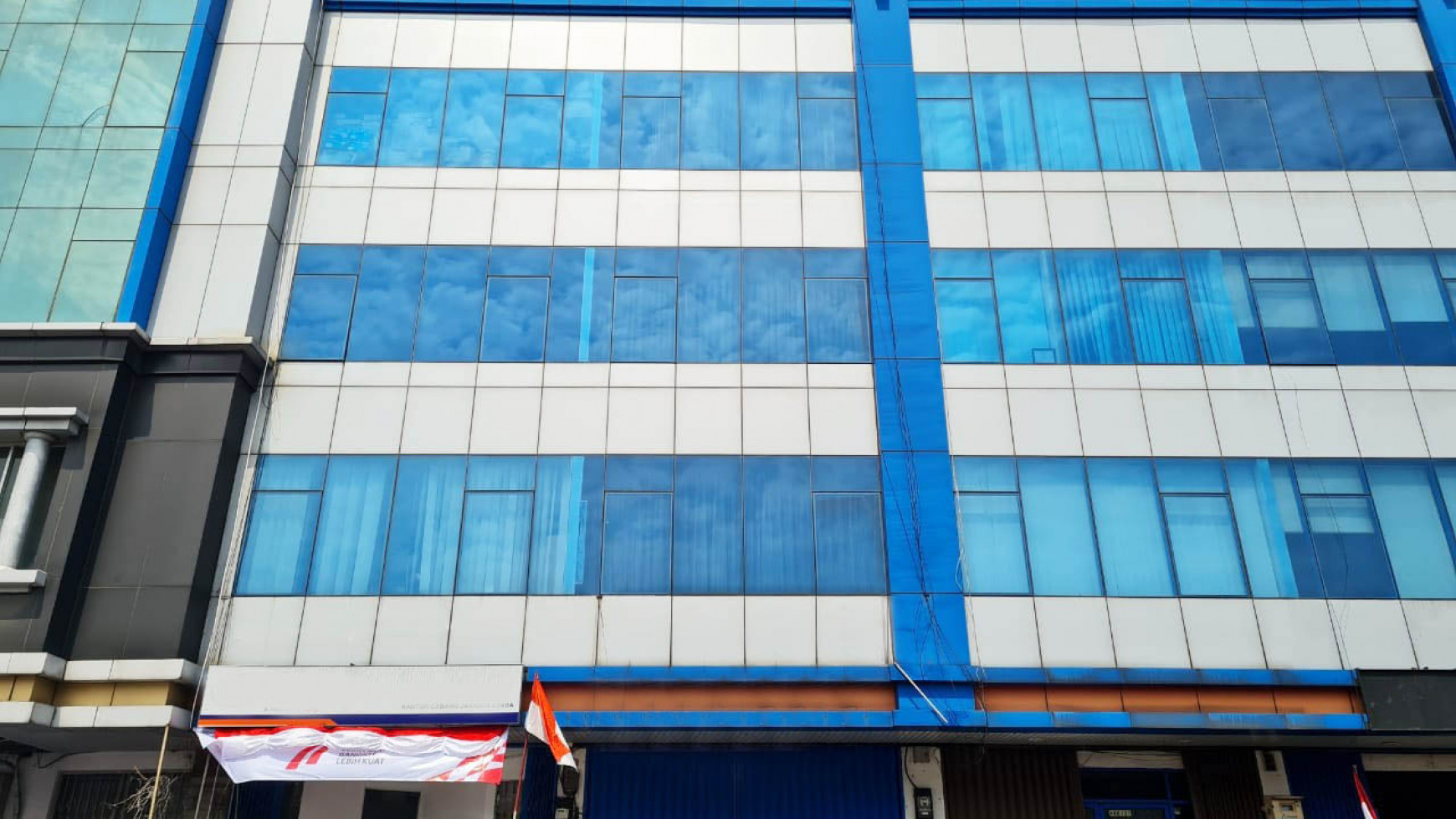 Ruko Gading Kirana, Kelapa Gading Luas 5x17m2