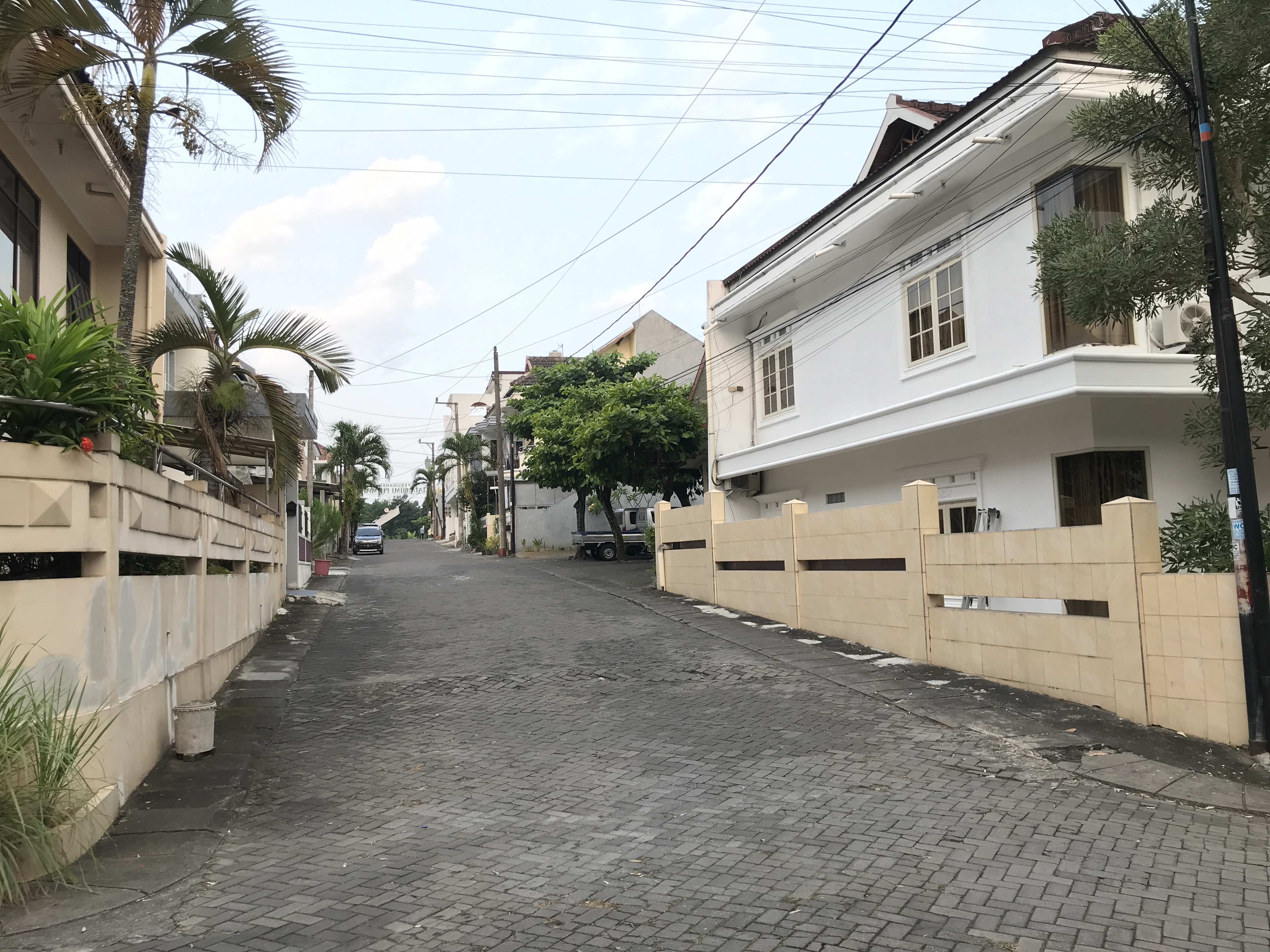 Rumah 6 Kamar Di Perumahan Titi Bumi Dekat Sekolah Tinggi Pertanahan 