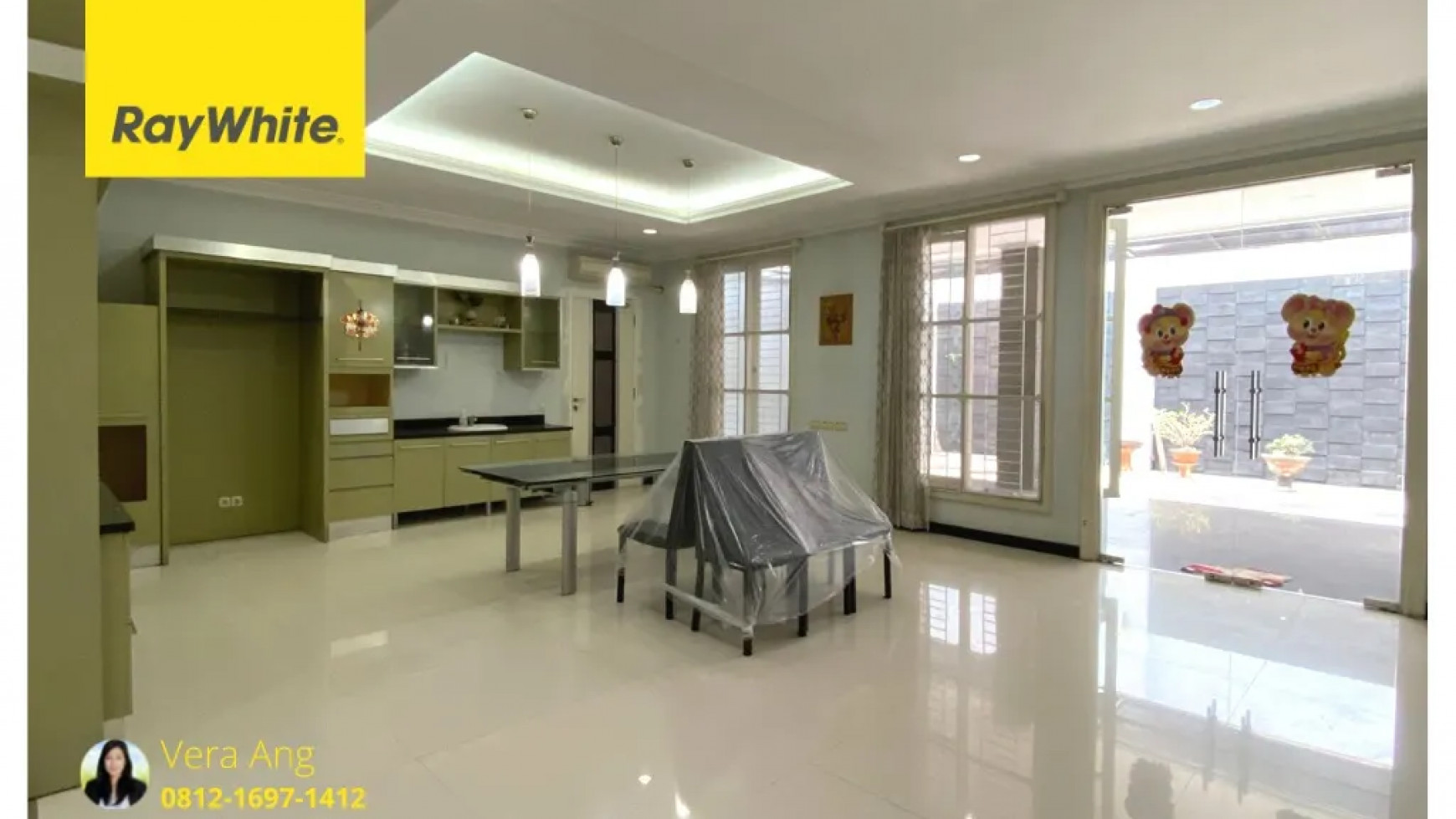 Rumah Mewah Jalan Kembar Klampis Anom Surabaya Timur Mewah Semi Furnished 