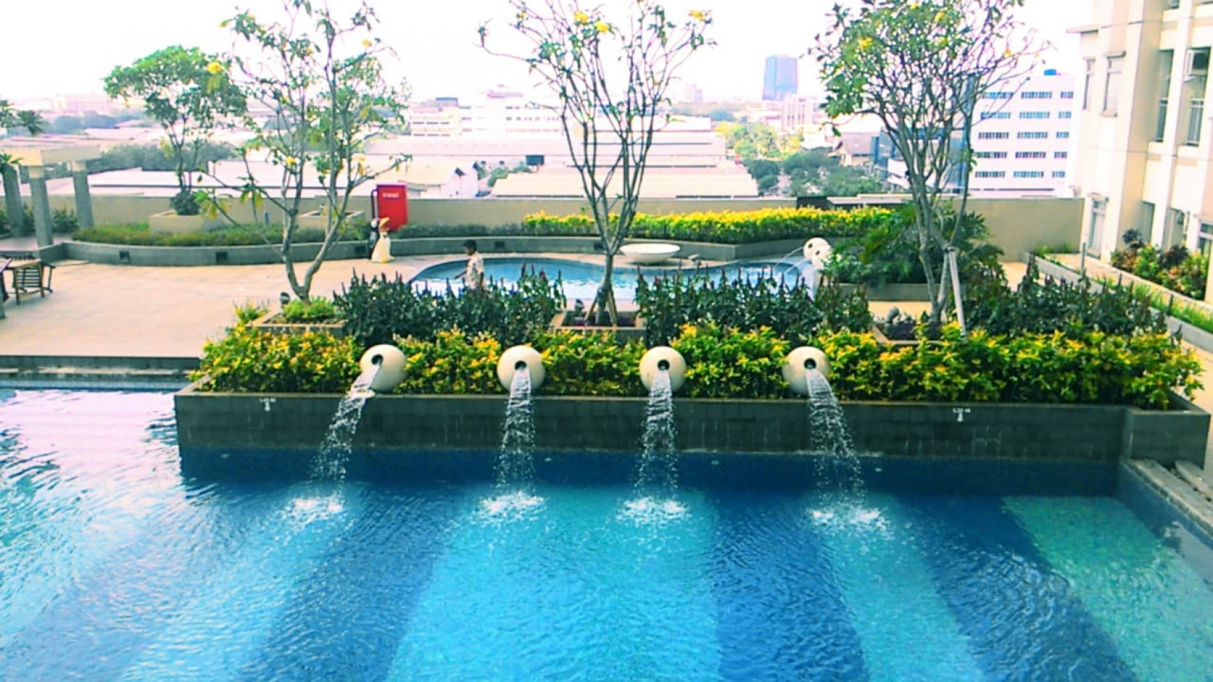 Murah View Swimming Pool Apartemen Green Lake Di Sunter Jakarta Utara