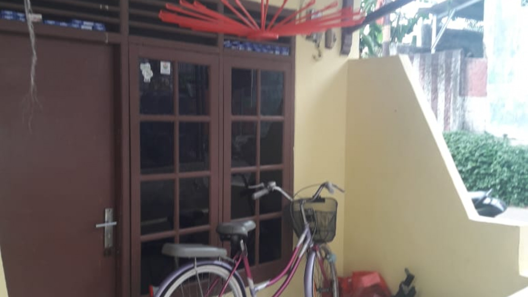 Dijual Rumah kontrakan 3 pintu di jl. Gelatik,Ciputat timur.  