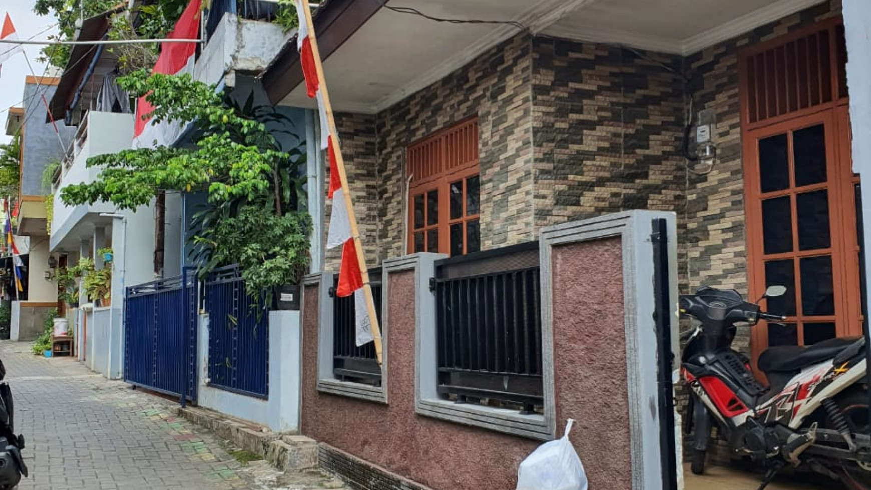 Rumah Lokasi Strategis di Larangan, Tangerang