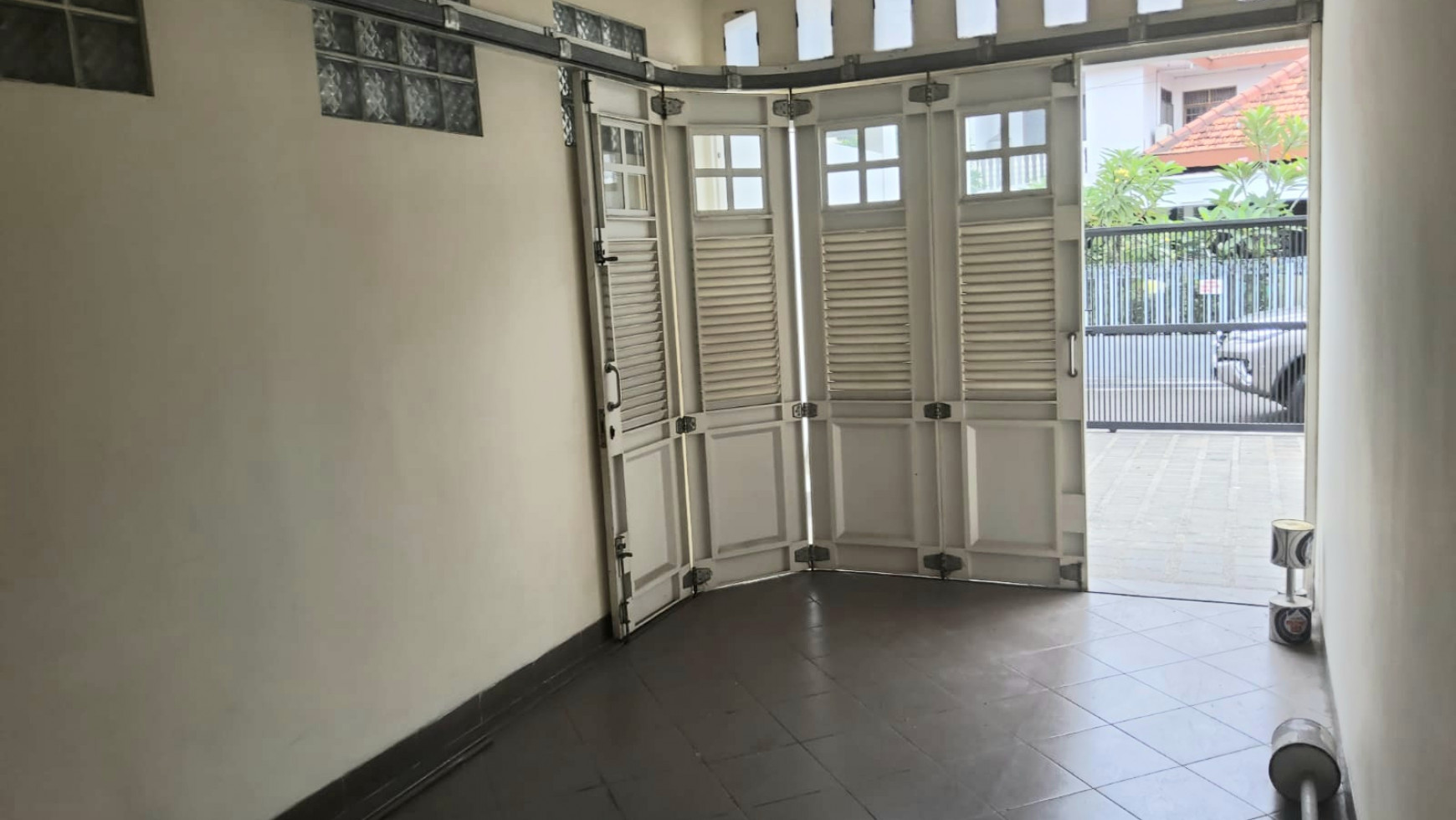 Rumah full Furnish tinggal bawa koper @ Pejaten Barat Jakarta Selatan