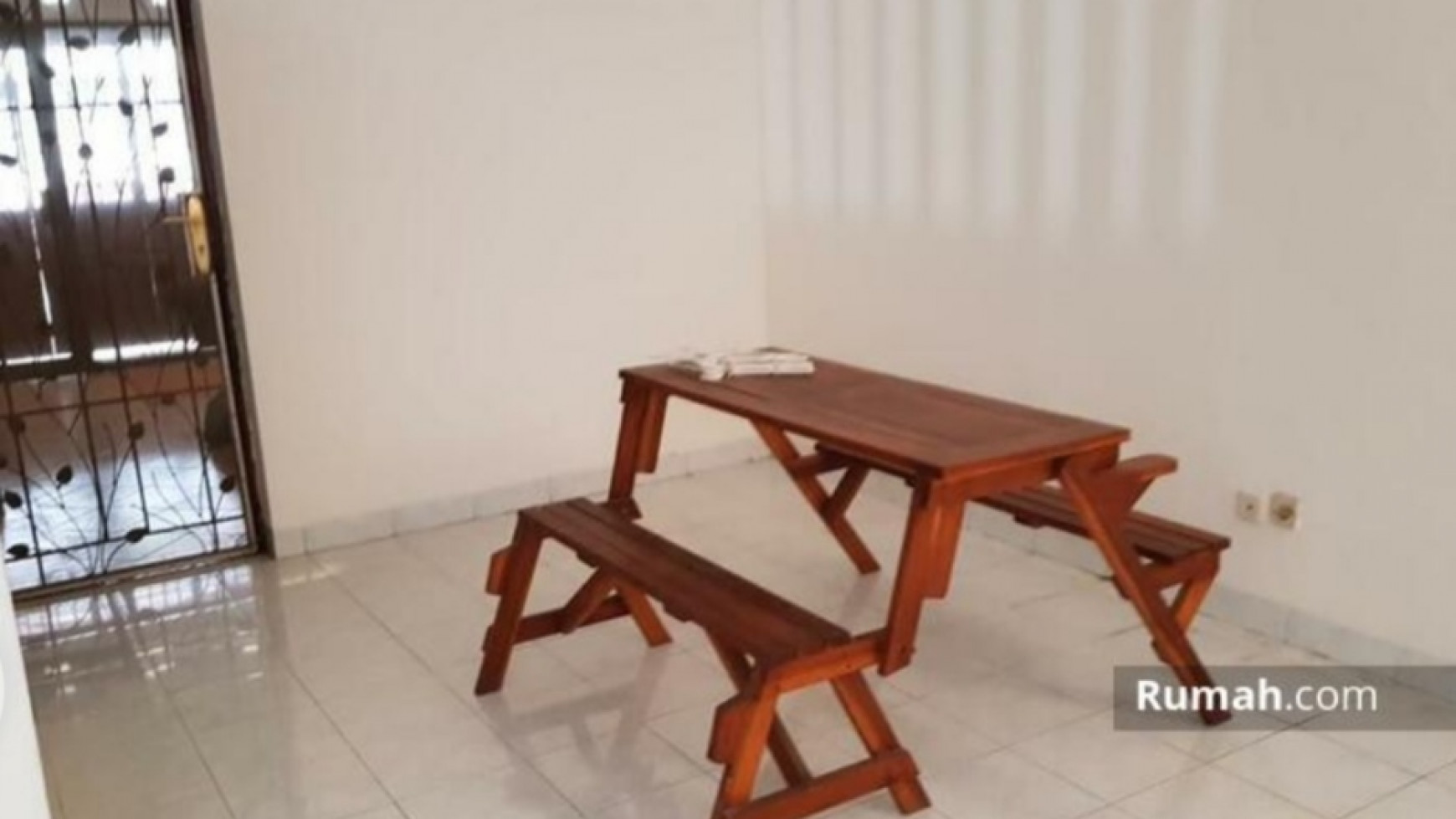 Best Price. Rumah Vila Melati Mas, Serpong. Bebas Banjir..