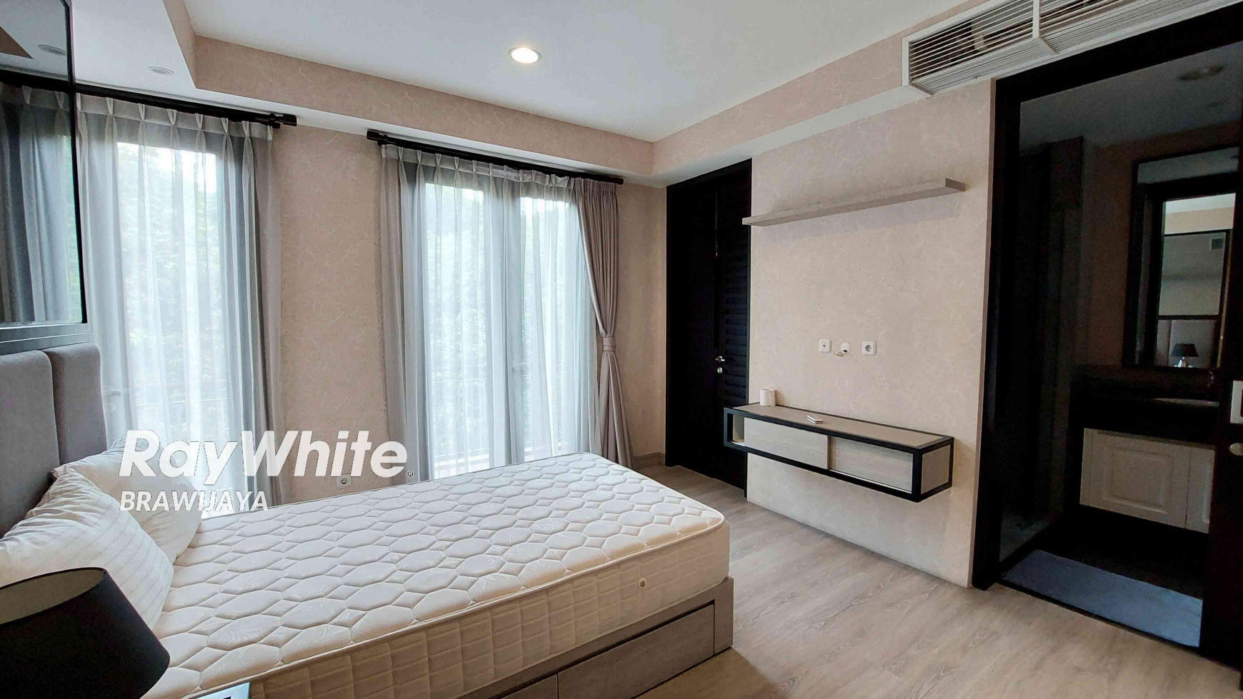 DISEWAKAN UNIT DI DAKSA RESIDENCE, KEBAYORAN BARU, LOW RISE APARTMENT, DEKAT SCBD