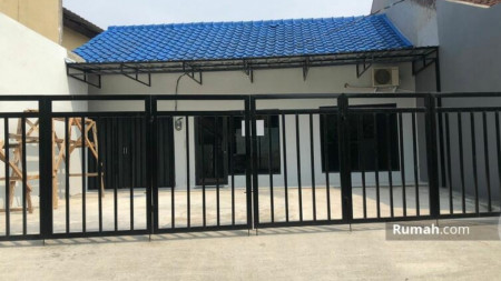 Jarang Ada. Rumah Regensi Melati Mas Cocok Untuk Rumah Usaha..