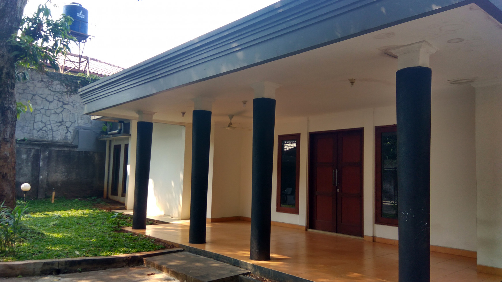 Rumah mewah nan asri, lokasi strategis  @Jeruk Purut