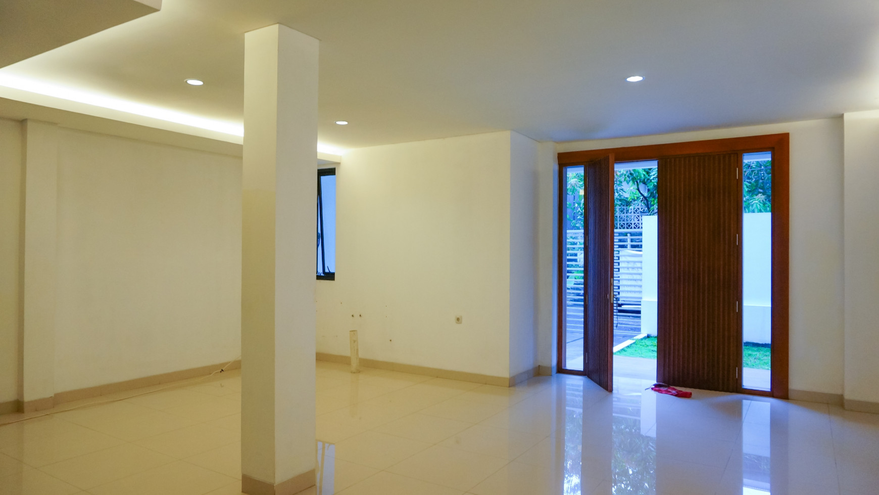 For Sale House at Cinere townhouse ( tinggal 1 unit)