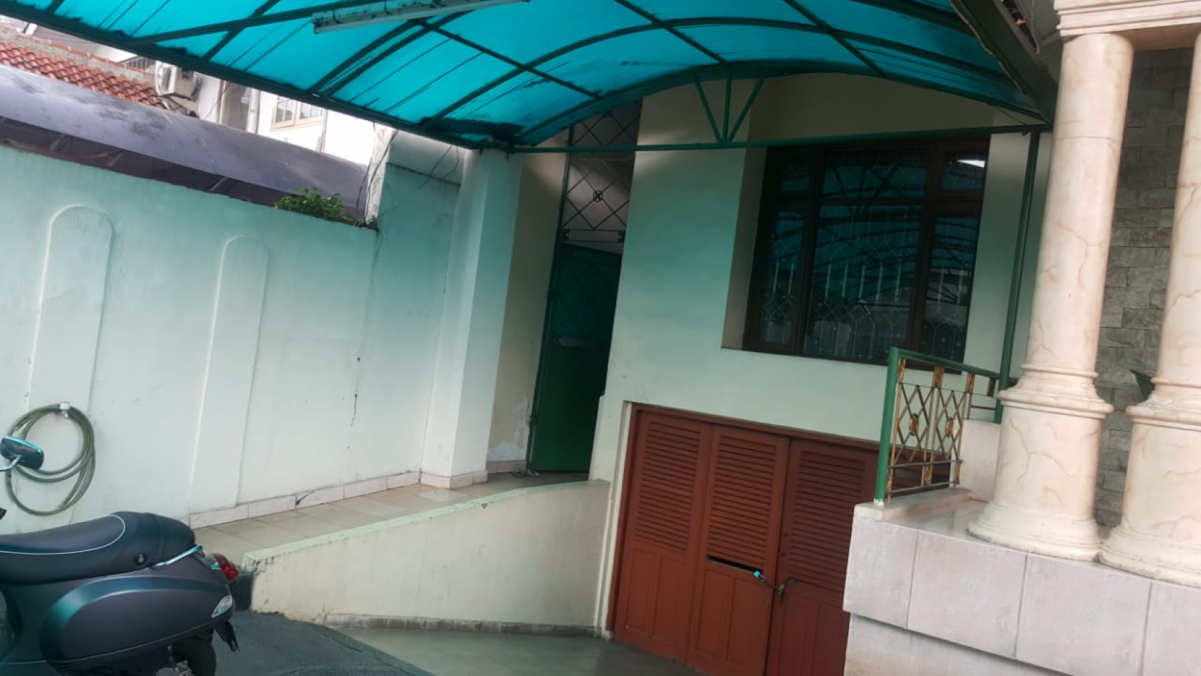 Rumah Cantik Harga Murah Daerah Tebet Timur