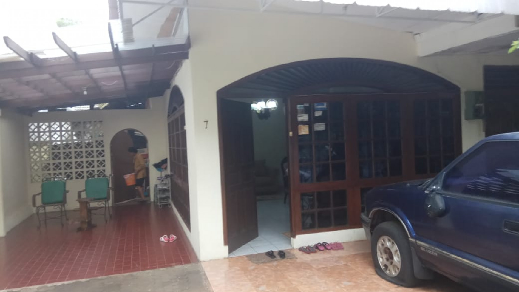 DIJUAL RUMAH LAMA HITUNG TANAH