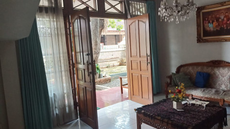 Dijual rumah lama terawat Jati Padang Ps Minggu