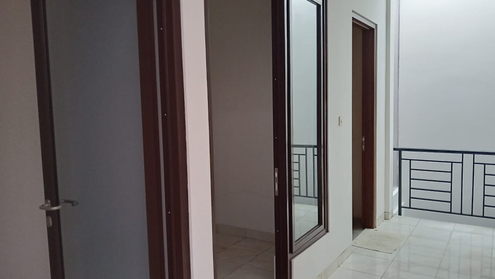 Rumah Modern, Asri dan Nyaman di Kemang Selatan