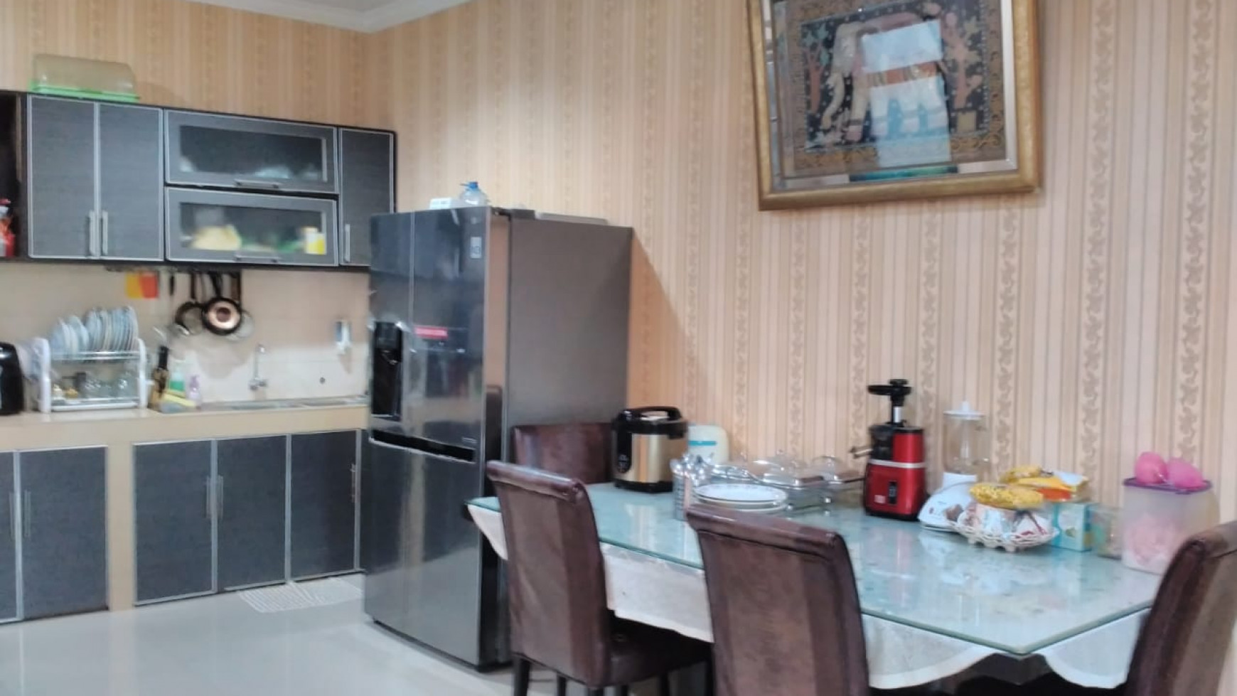 Dijual !!! Rumah cantik, terawat dan lingkungan yang bersih di Tebet, Jakarta Selatan