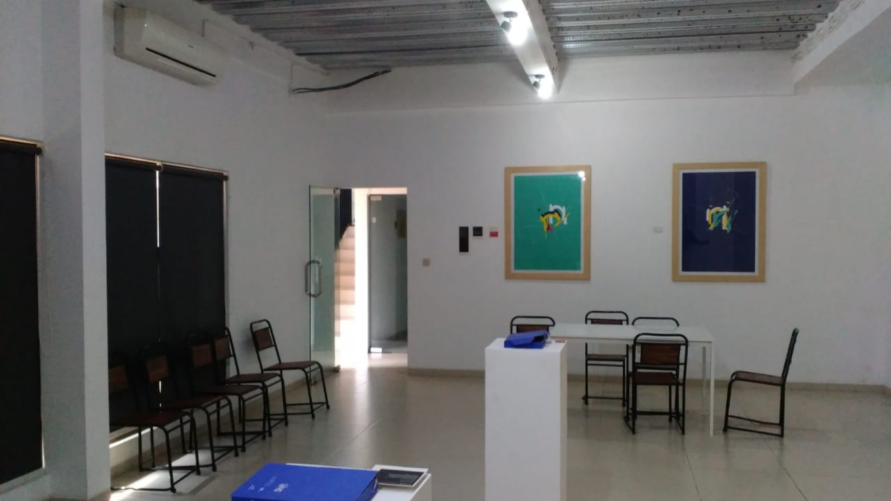 Dijual !!! Rumah bekas kantor lokasi strategis di Kemang Timur