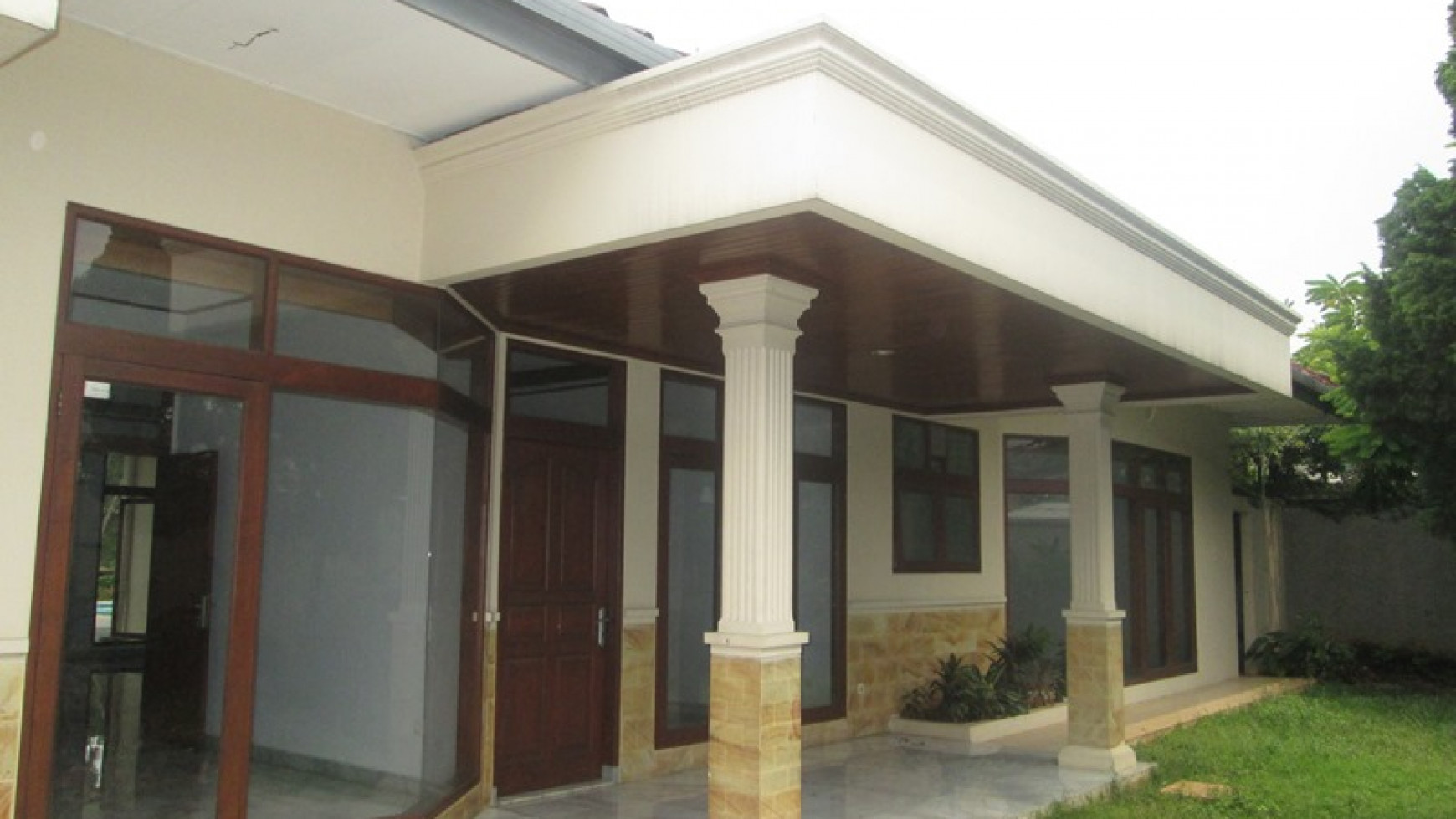 Rumah Dalam Coumpond Jl. Damai Cipete dekat MRT :Blok A