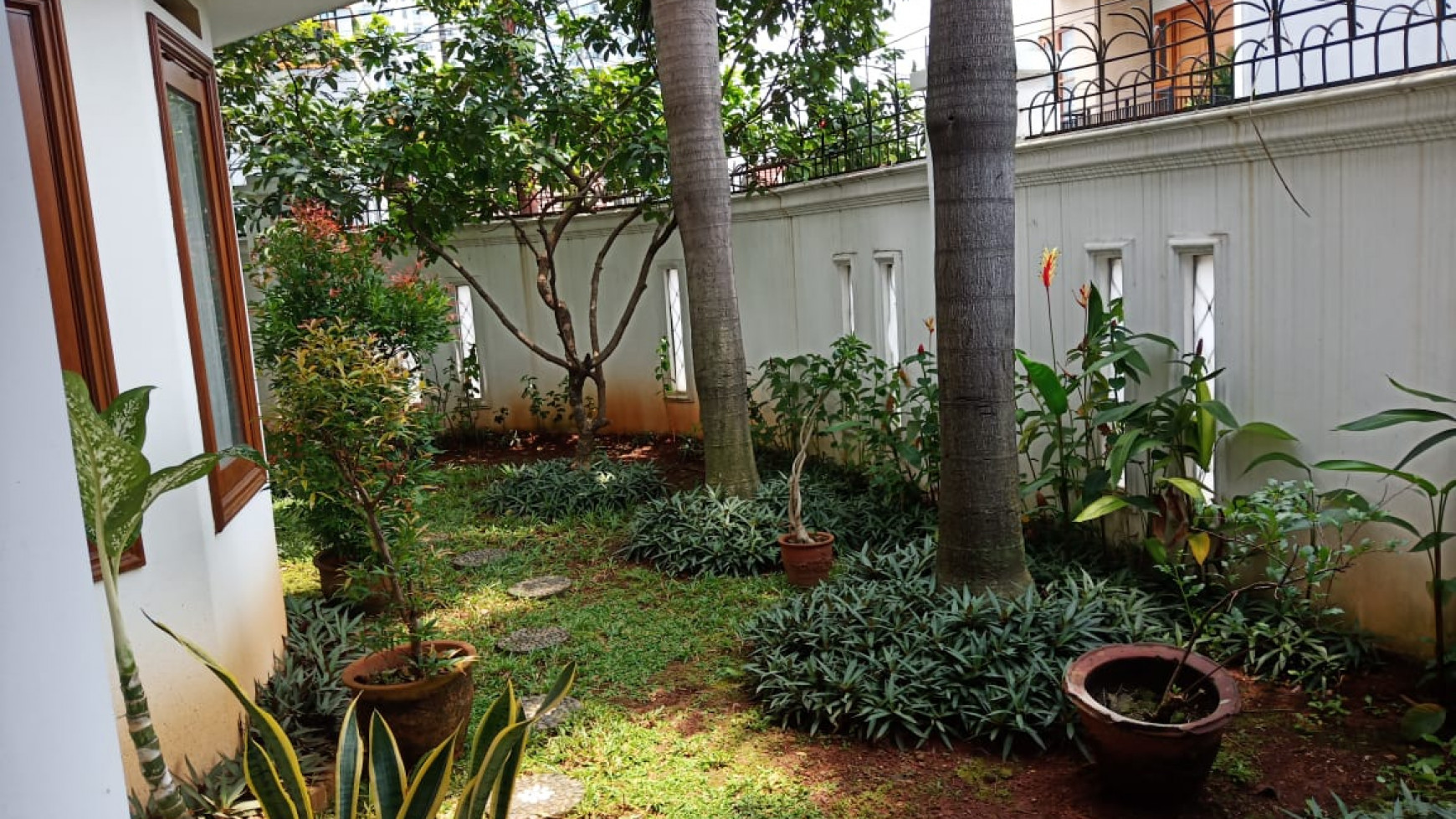 Dijual !!! Rumah murah lokasi startegis di Cipete