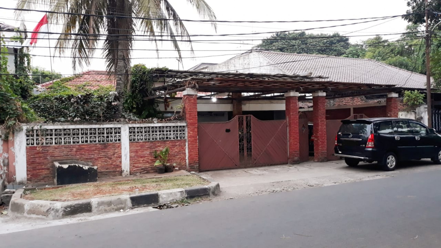 Dijual Rumah Lama terawat dan asri  daerah Kebayoran baru