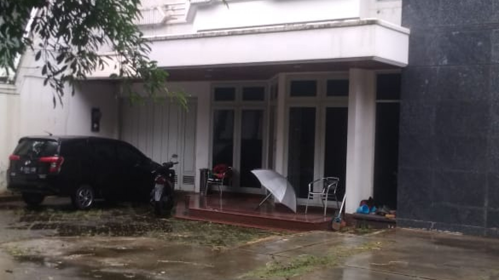 Dijual Rumah Lama Murah Banget! Harga dibawah NJOP --- Jl. Kemang Timur Raya