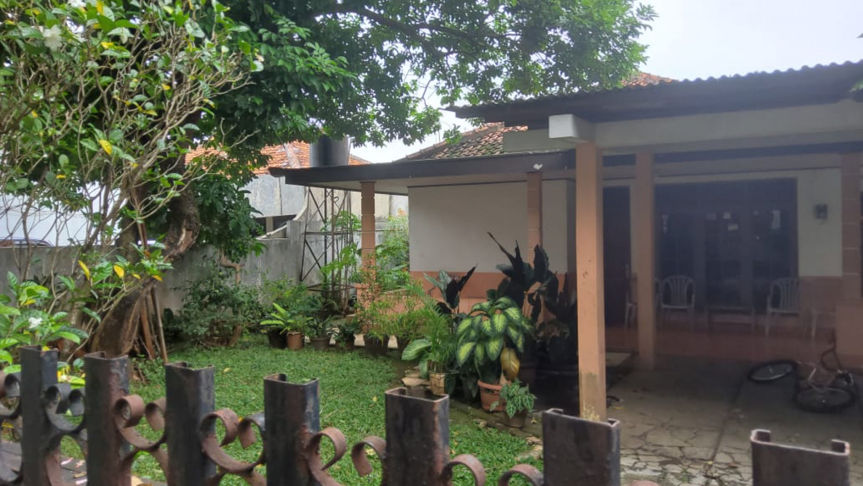 Rumah Lama Hitung Tanah di Pondok Labu, Jakarta Selatan..