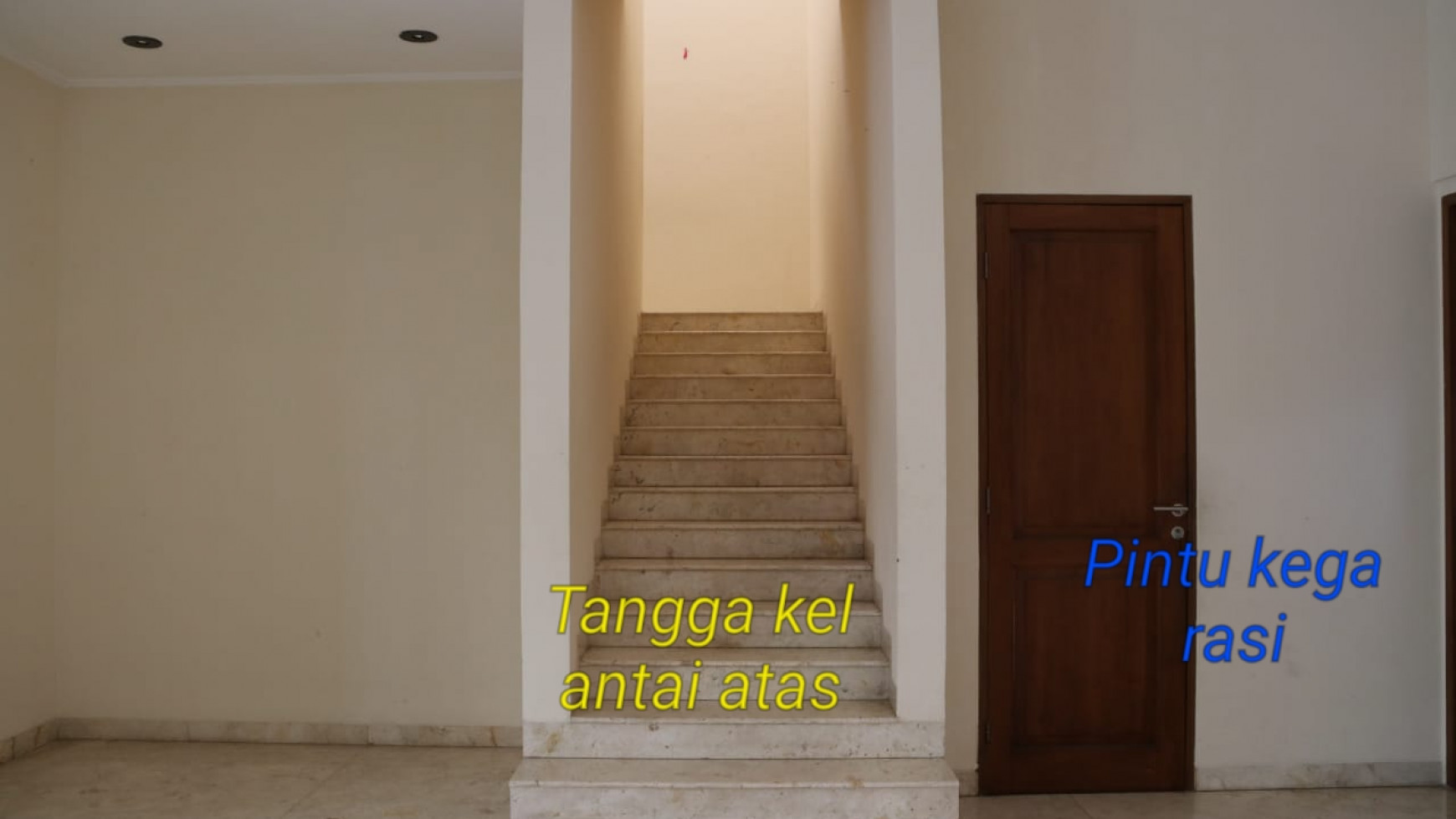 Rumah Asri & Cantik di Daerah Kemang, Jakarta Selatan..