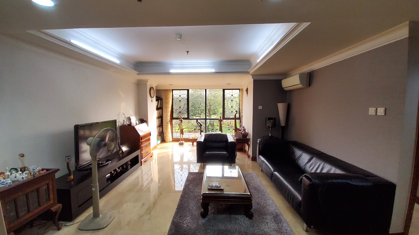 Apartement Classic Modern Design Kemang Harga di Bawah NJOP, Jakarta Selatan..