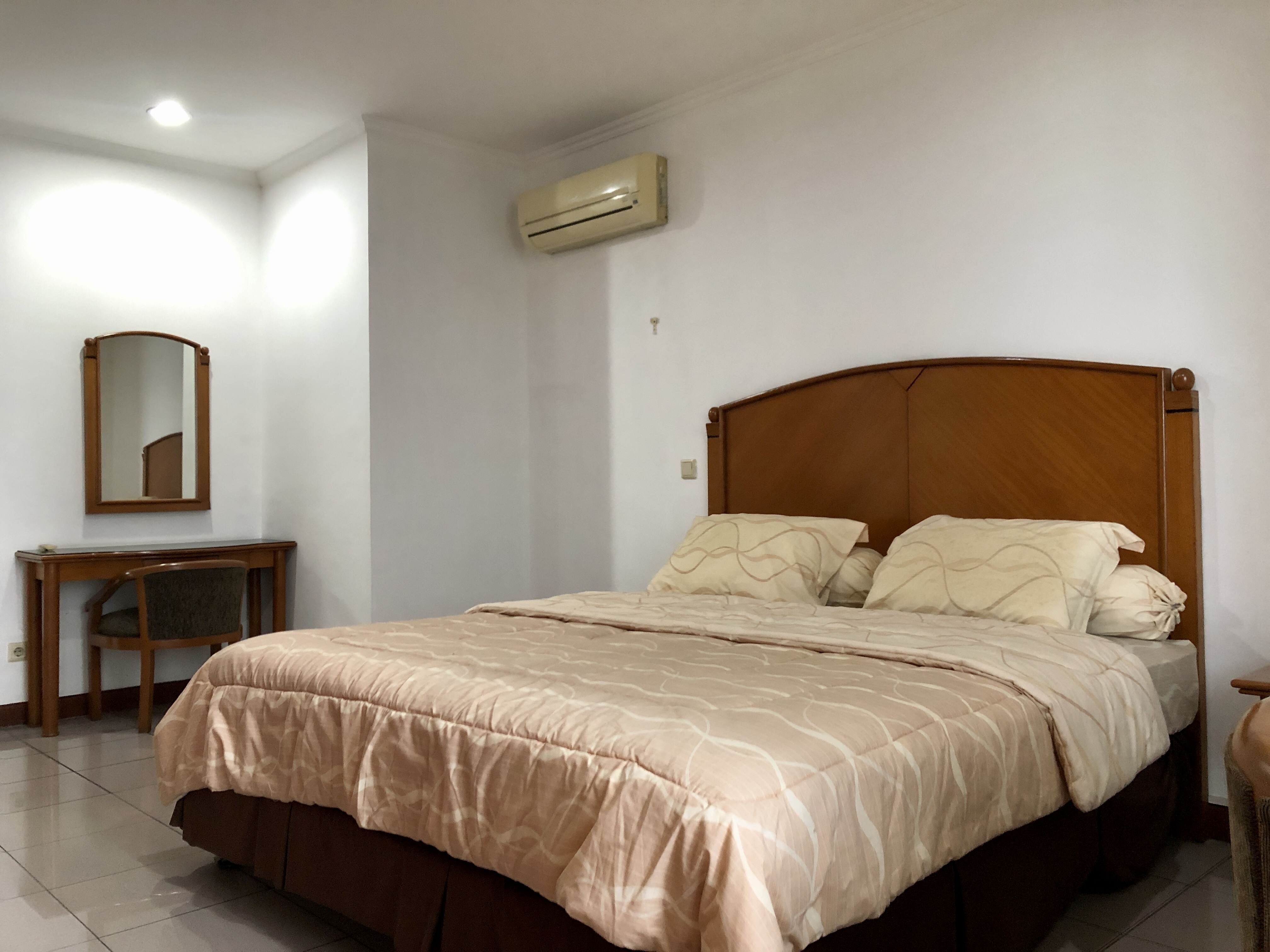 Pondok Klub Villa TB Simatupang 2BR Fully Furnished