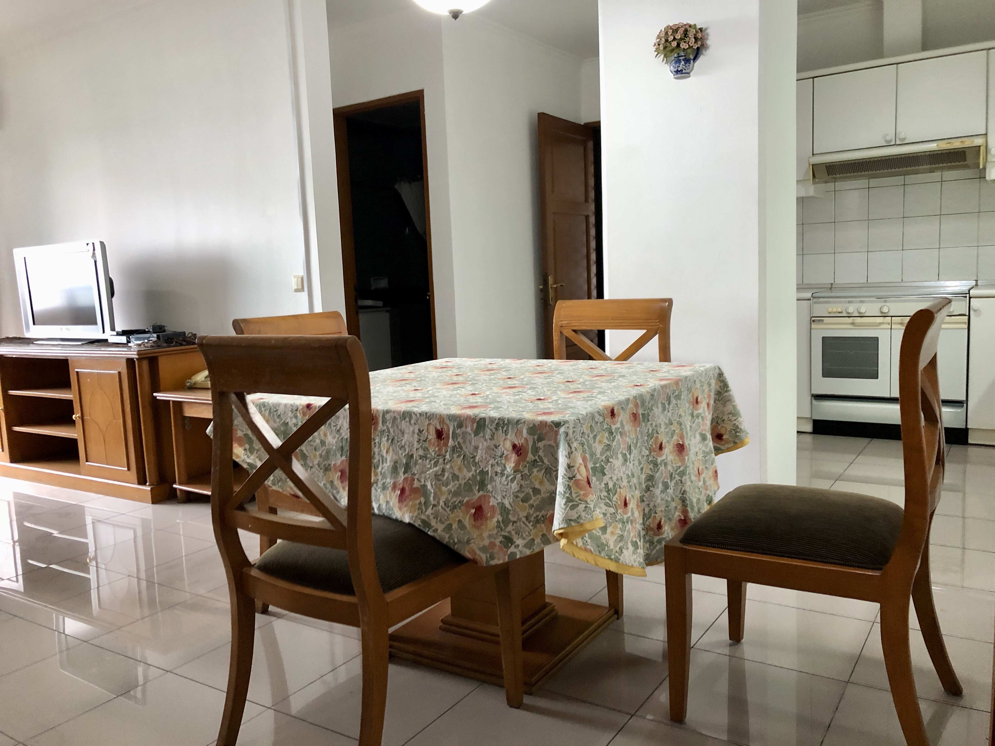 Pondok Klub Villa TB Simatupang 2BR Fully Furnished