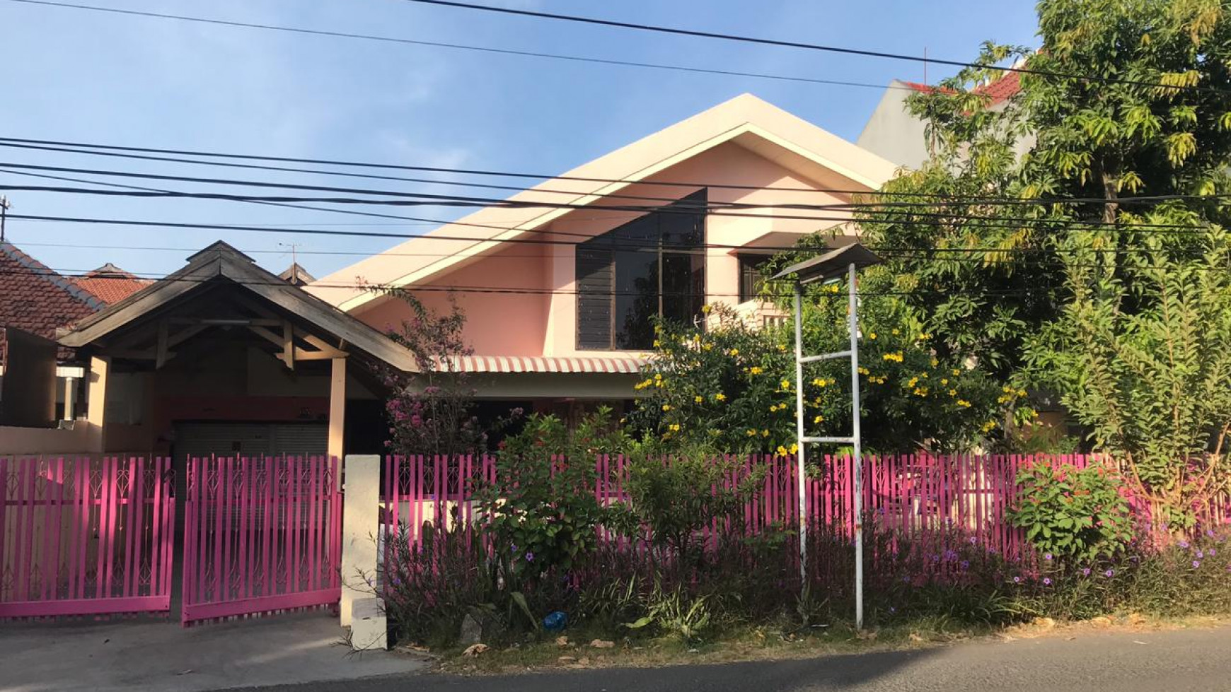 Dijual Rumah + Kos Aktif 12 Kamar Jl Ketintang Surabaya Selatan