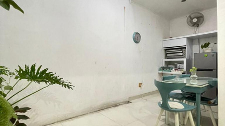 Rumah Siap Huni, 2 lantai, lokasi dalam cluster Urbana Place