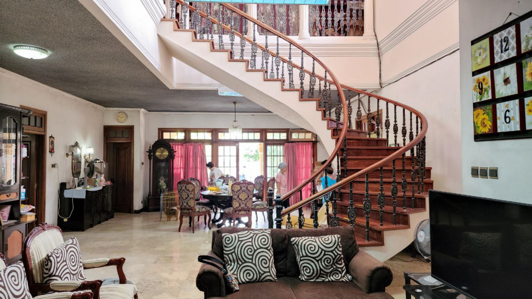 Dijual Rumah Cantik Asri Cempaka Putih Tengah Raya