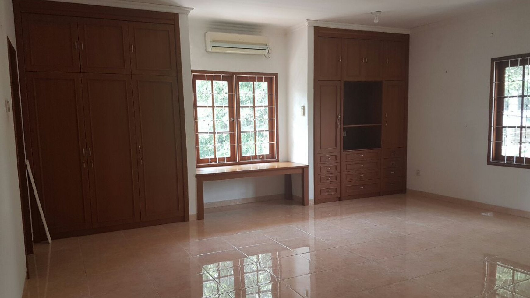 Rumah 800m2 Kemang Area Good Location