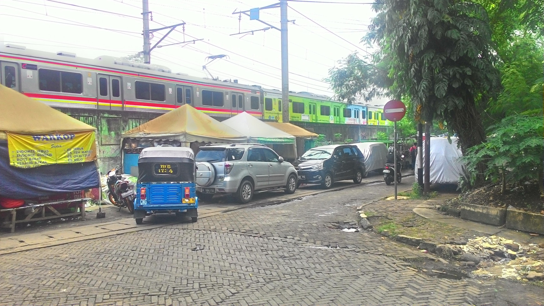 Rumah tua hitung tanah dengan lokasi strategis @ Bonang, Menteng