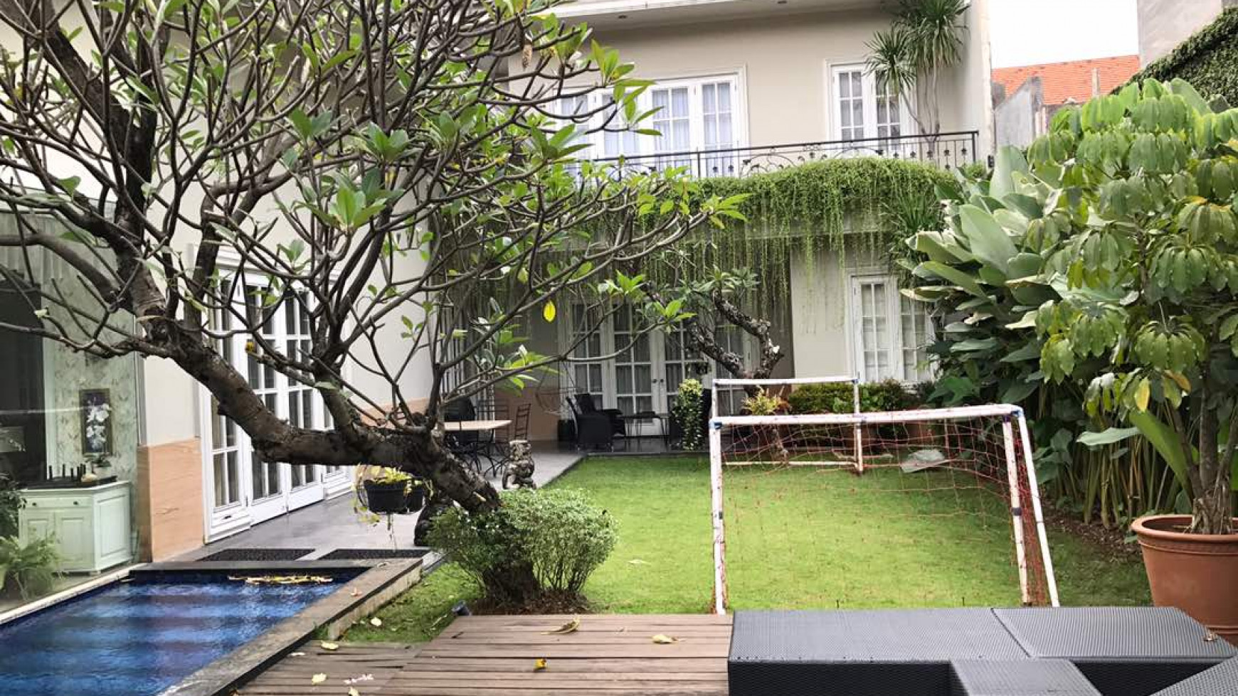 Rumah Lux Dengan Lingkungan Yang Tenang @ Kemang Timur Jakarta Selatan