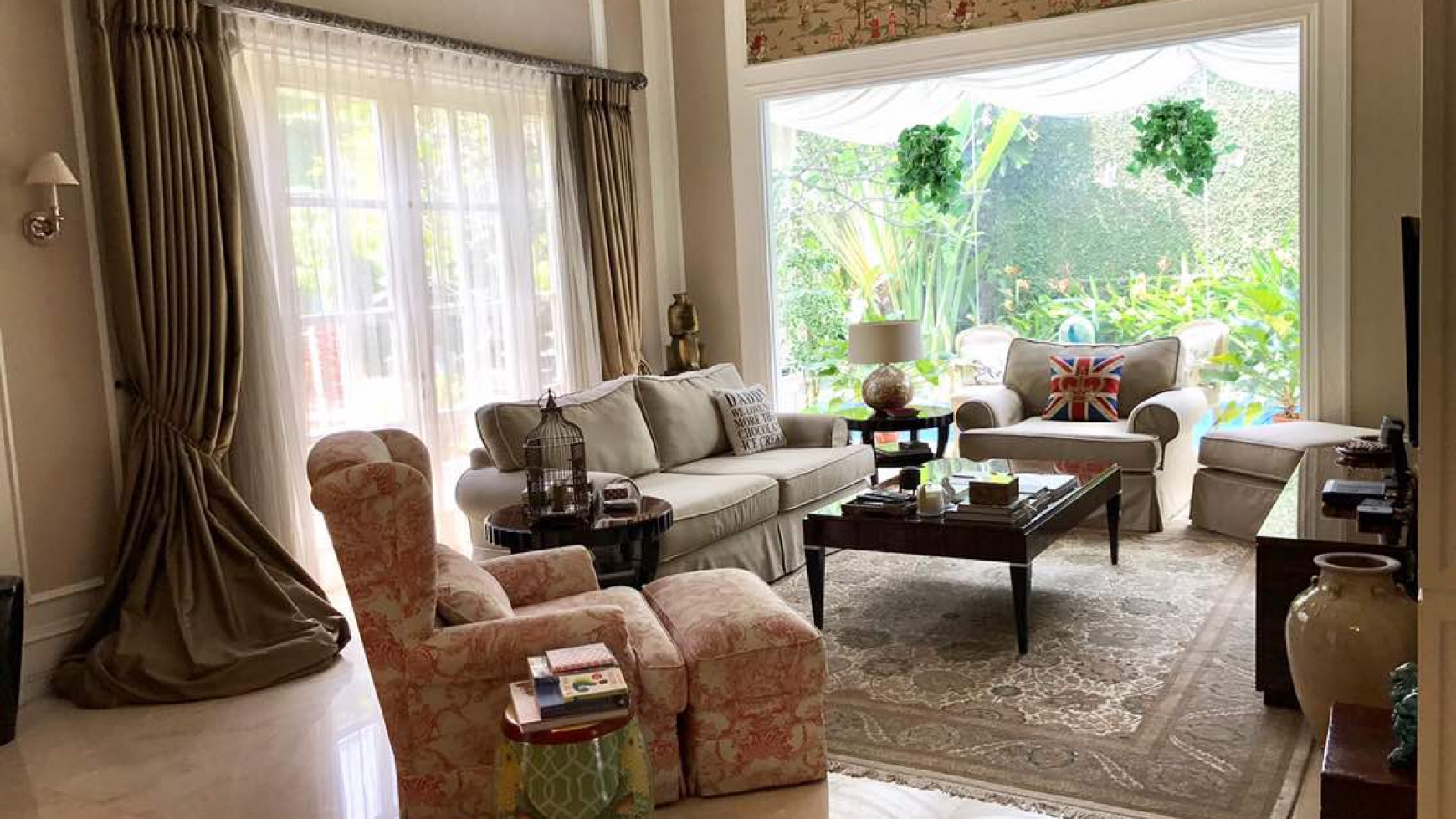 Rumah Lux Dengan Lingkungan Yang Tenang @ Kemang Timur Jakarta Selatan