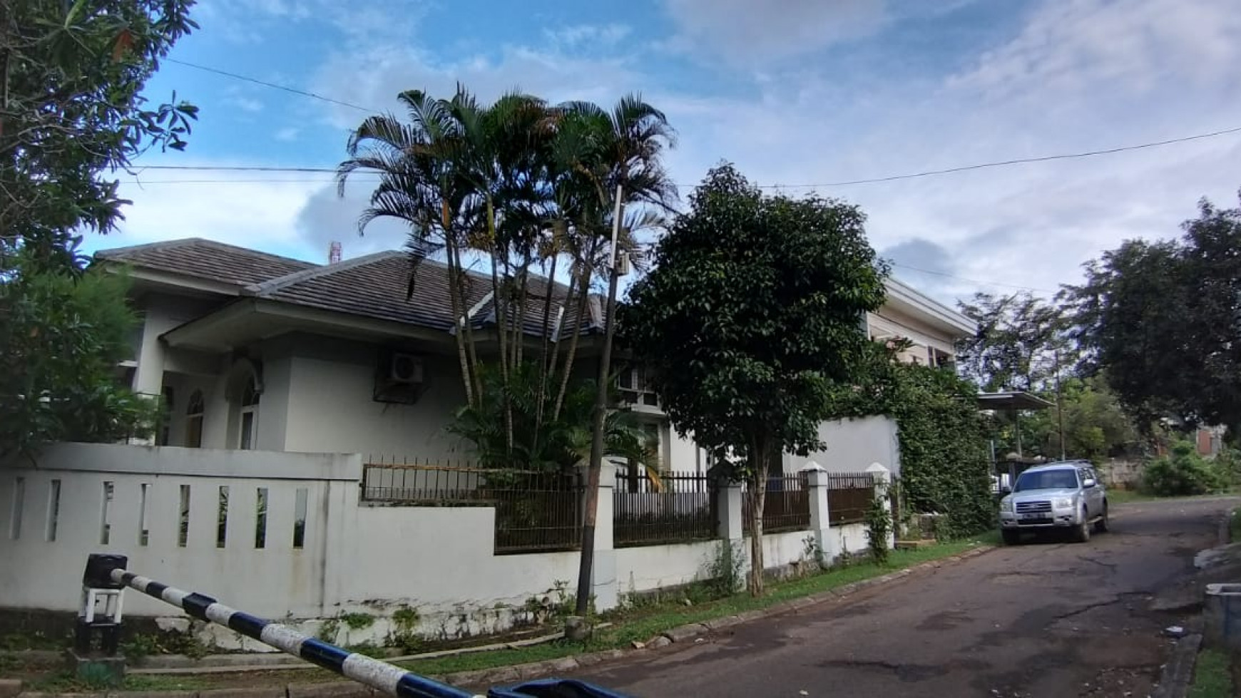 Rumah Bagus Di Griya Loka, BSD Tangerang Selatan