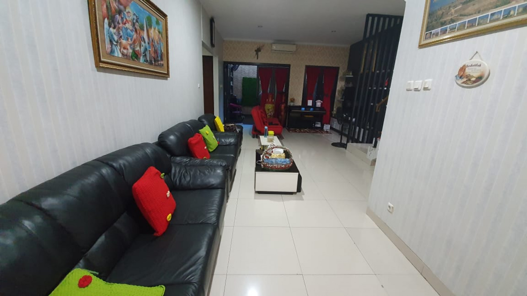 Murah Banget  Rumah Furnished 2 Lantai Asera Harapan Indah Bekasi