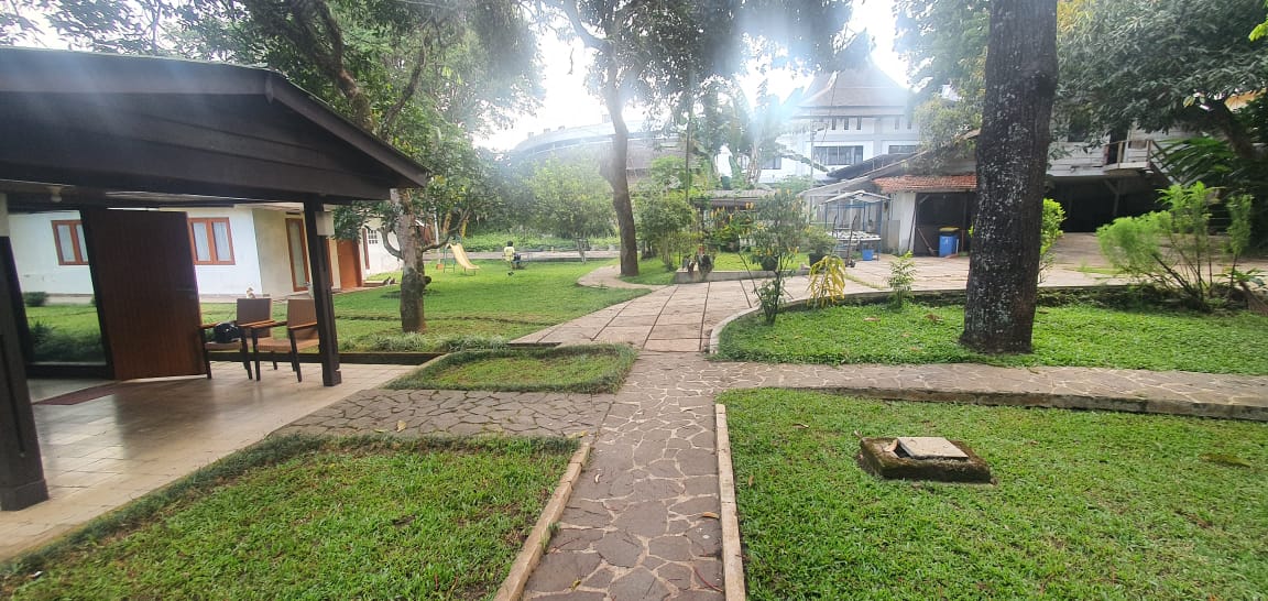 FOR SALE  Rumah Heritage Di tengah2 kawasan Komersial Mainroad Dago