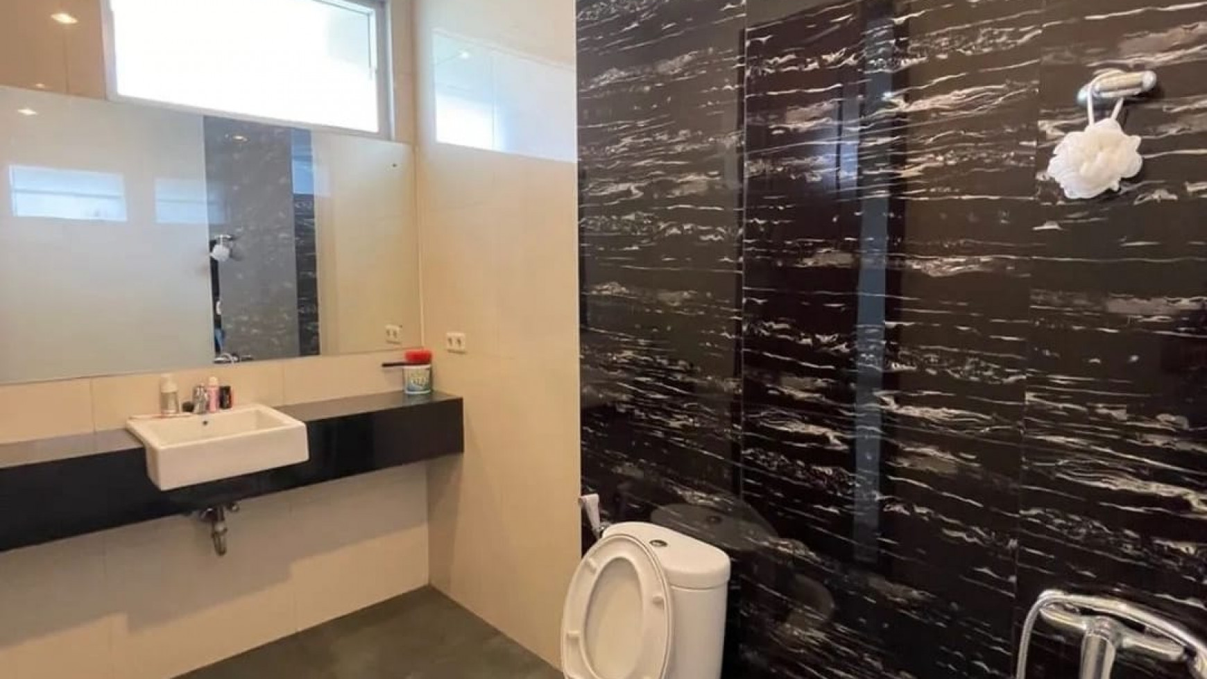 DIJUAL RUMAH DI THE ICON BSD